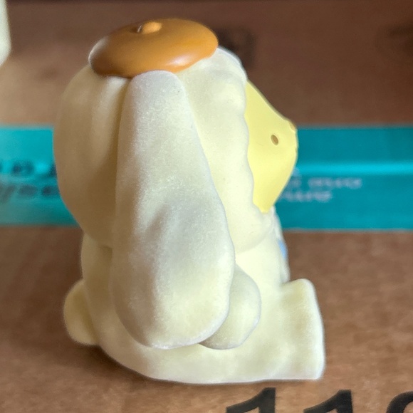 Sanrio Pompompurin Flocked Bunnies Top Toy Blind Box Figure - Picture 3 of 10